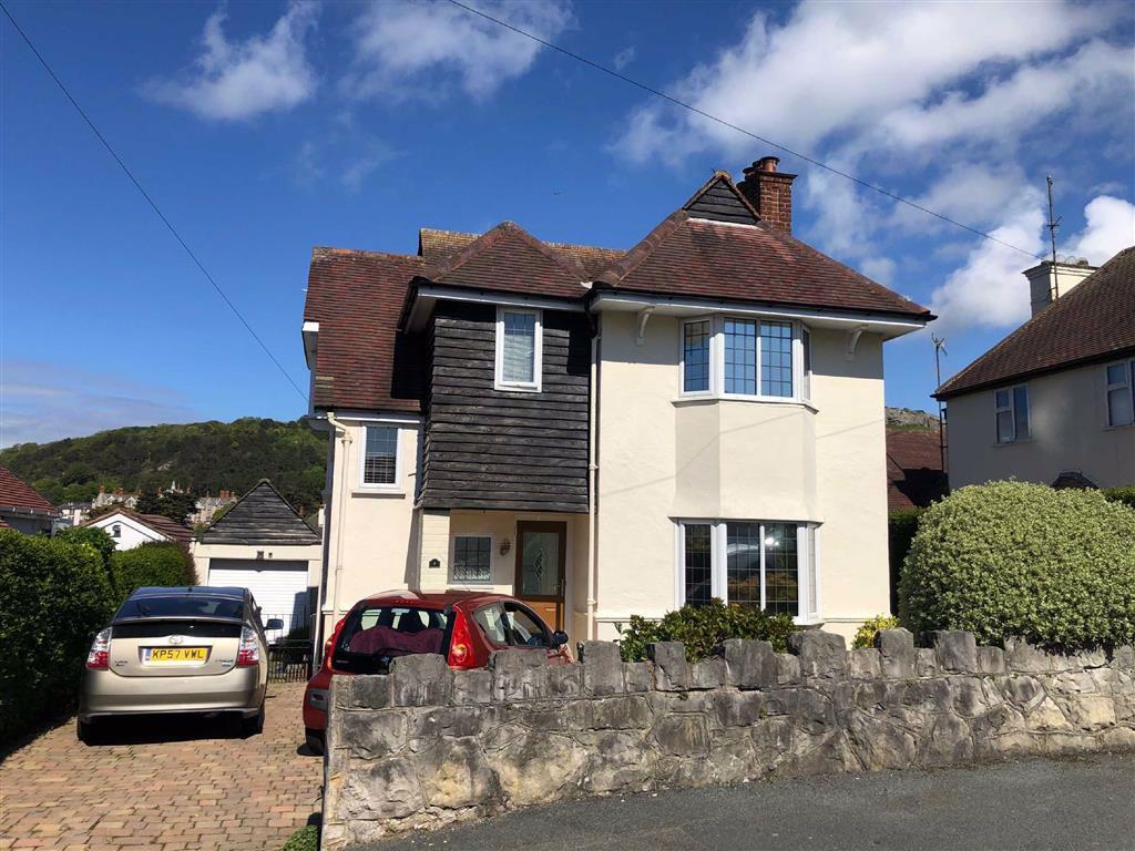 Elwy Gardens, Llandudno, Conwy 3 bed detached house £310,000