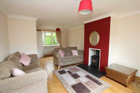 41 Church Fields, Headley, Bordon, GU35 8PG