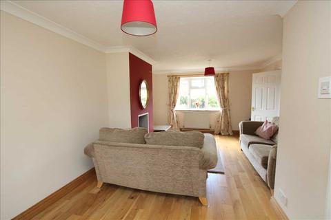 41 Church Fields, Headley, Bordon, GU35 8PG