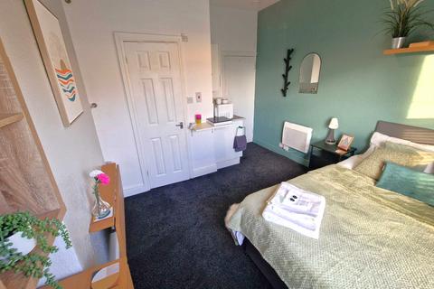 Studio to rent, Newnham Road, Stoke, Coventry, CV1