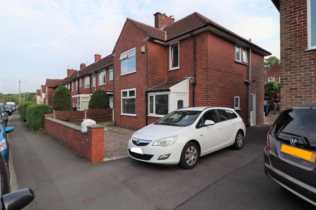 Brownhill Drive, Blackburn, BB1 3 bed semidetached house £130,000