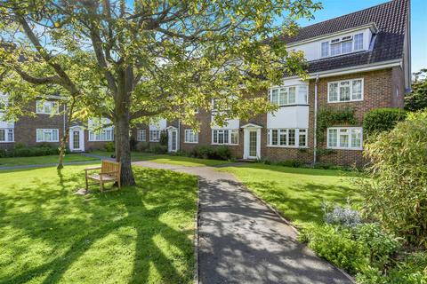 35 Sycamore Close, Carshalton, SM5 2PS