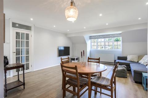 35 Sycamore Close, Carshalton, SM5 2PS