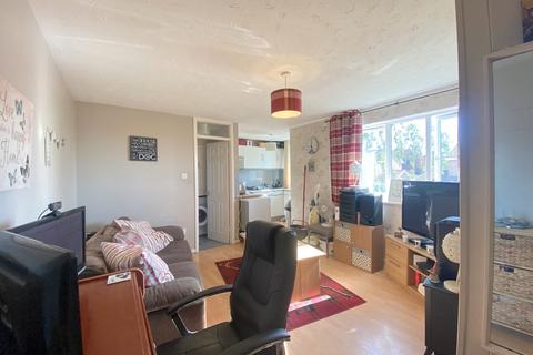 10 Fakenham Drive, Hereford, HR4 9UQ
