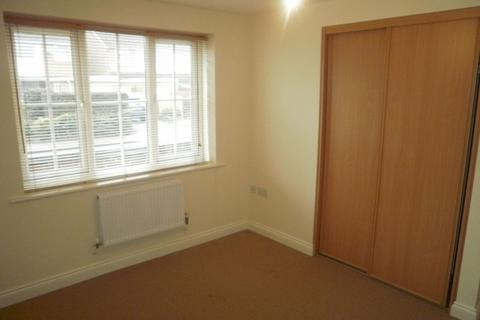 2 bedroom flat to rent, Watts Drive, Shepshed, LE12 9UR
