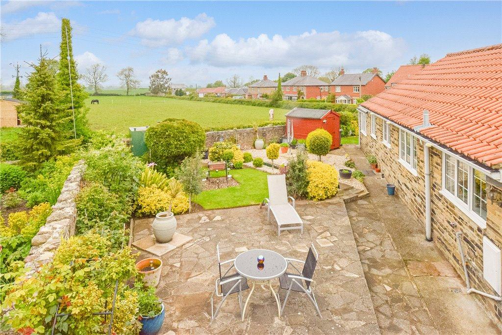 Peter Lane, Burton Leonard, Harrogate 3 bed bungalow £385,000