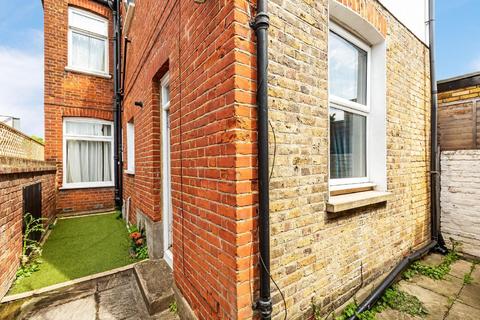 59b Revelstoke Road, London, SW18 5NJ