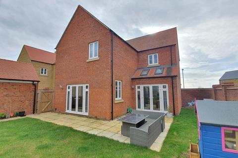 29 Bath Crescent, Bicester, OX26 1DS