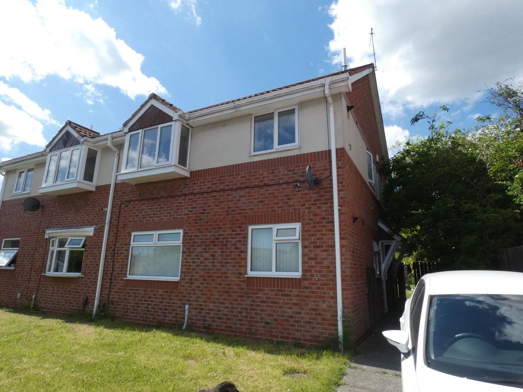 Chaucer Close, Gateshead, Tyne and... 2 bed flat £575 pcm (£133 pw)