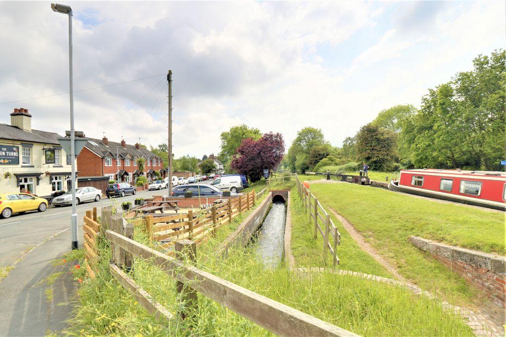 Barton Turn