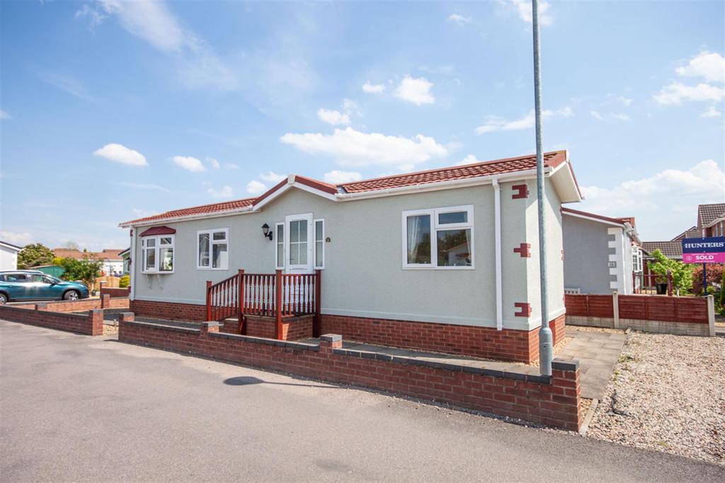 Biddulph Park, Ironstone Road... 2 bed mobile home £115,000