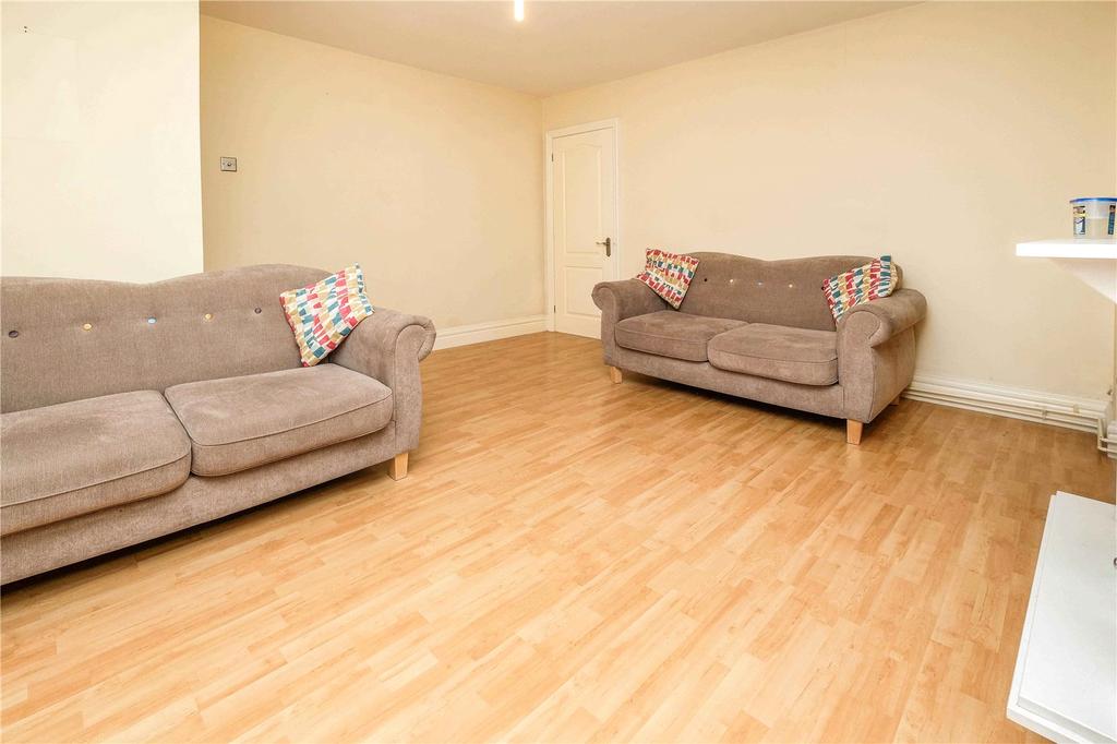 Teynham Crescent, Liverpool, L11 3 bed semidetached house £700 pcm