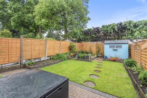 20e Malling Way, Bromley, BR2 7PJ