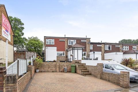 20e Malling Way, Bromley, BR2 7PJ