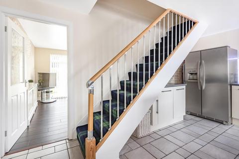 20e Malling Way, Bromley, BR2 7PJ