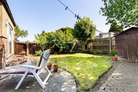 38 Farndale Crescent, Greenford, UB6 9LN