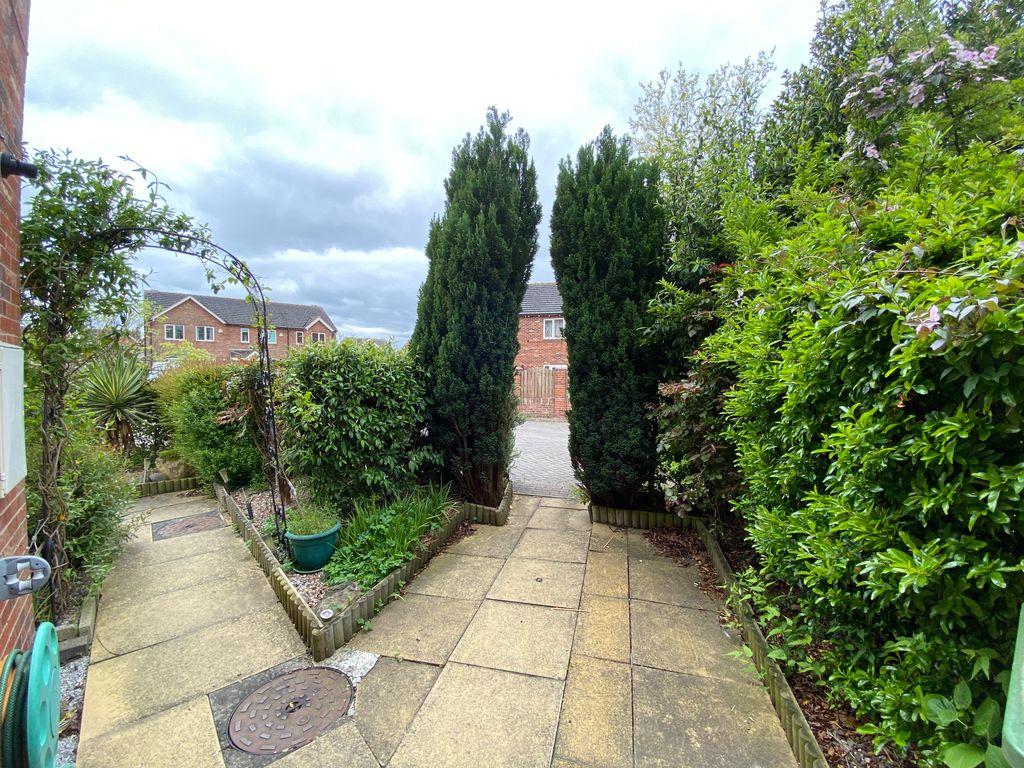 Garden at Side