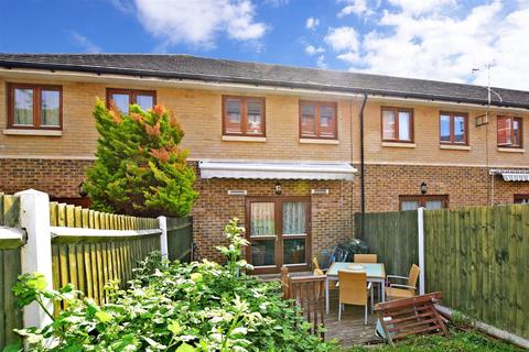 21 Montgomery Close, Gravesend, DA12 5NR
