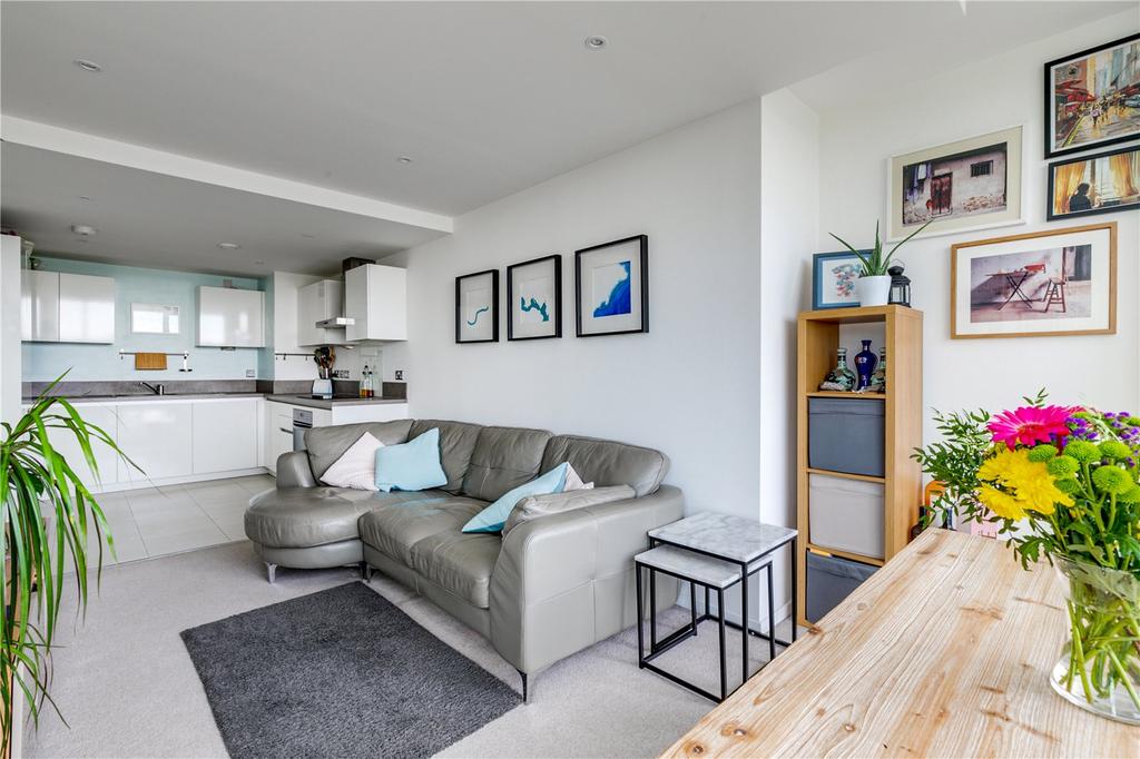 Trafalgar House, Juniper Drive, London 2 bed flat £565,000