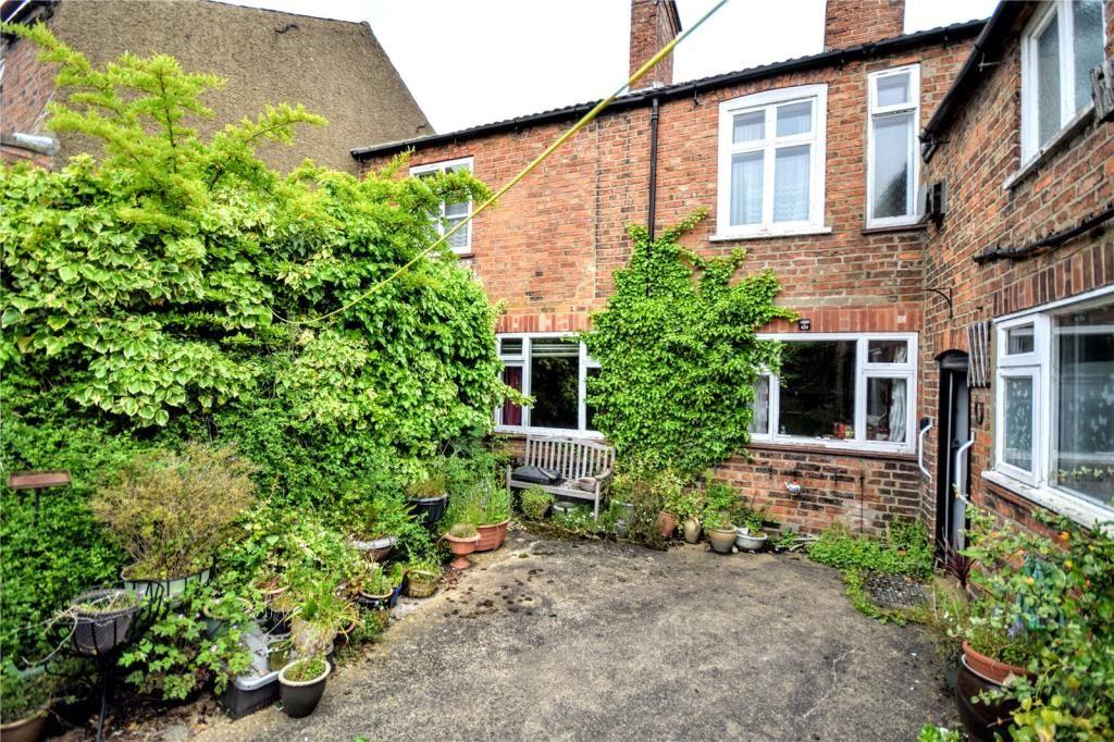 Broadbank, Louth, Lincolnshire, LN11 0EW 5 bed property £165,000
