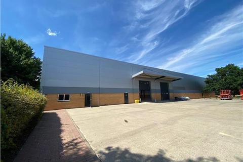 Warehouse to rent - 320 The Crescent, Colchester Business Park, Colchester, Essex, CO4