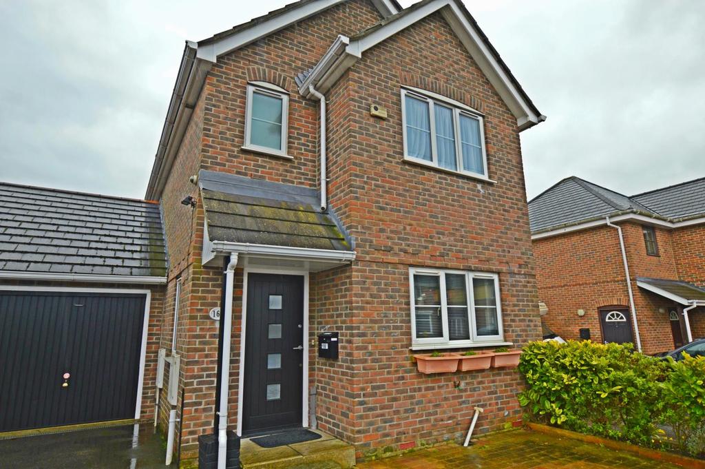 Cranbrook Road, Parkstone 3 bed detached house £350,000