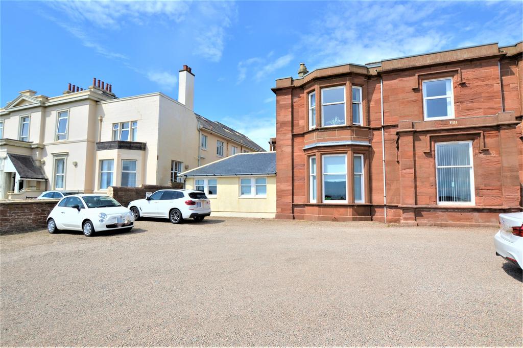 8b South Crescent Road, ARDROSSAN... 2 bed flat £138,000