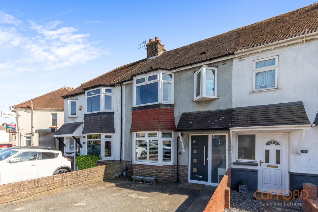 Manor Hall Road, Southwick BN42 3 bed terraced house £385,000