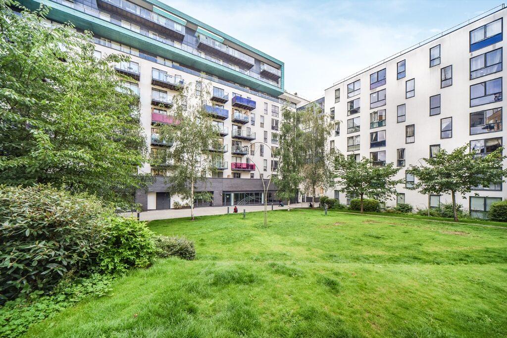 Conington Road Lewisham London SE13 1 bed apartment £1,225 pcm (£283 pw)