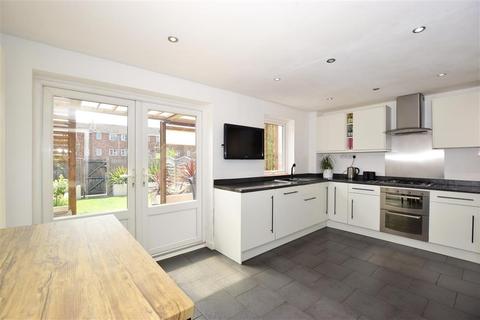 12 Brook Lane, Snodland, ME6 5LF