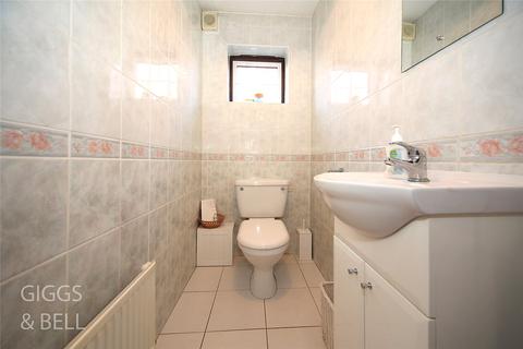 9 Clinton Avenue, Luton, LU2 7LT