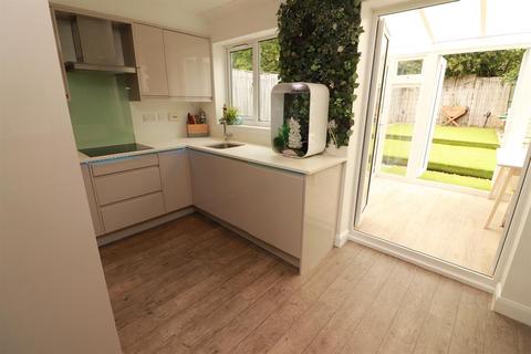 70 Coopers Drive, Yate, Bristol, BS37 7YF