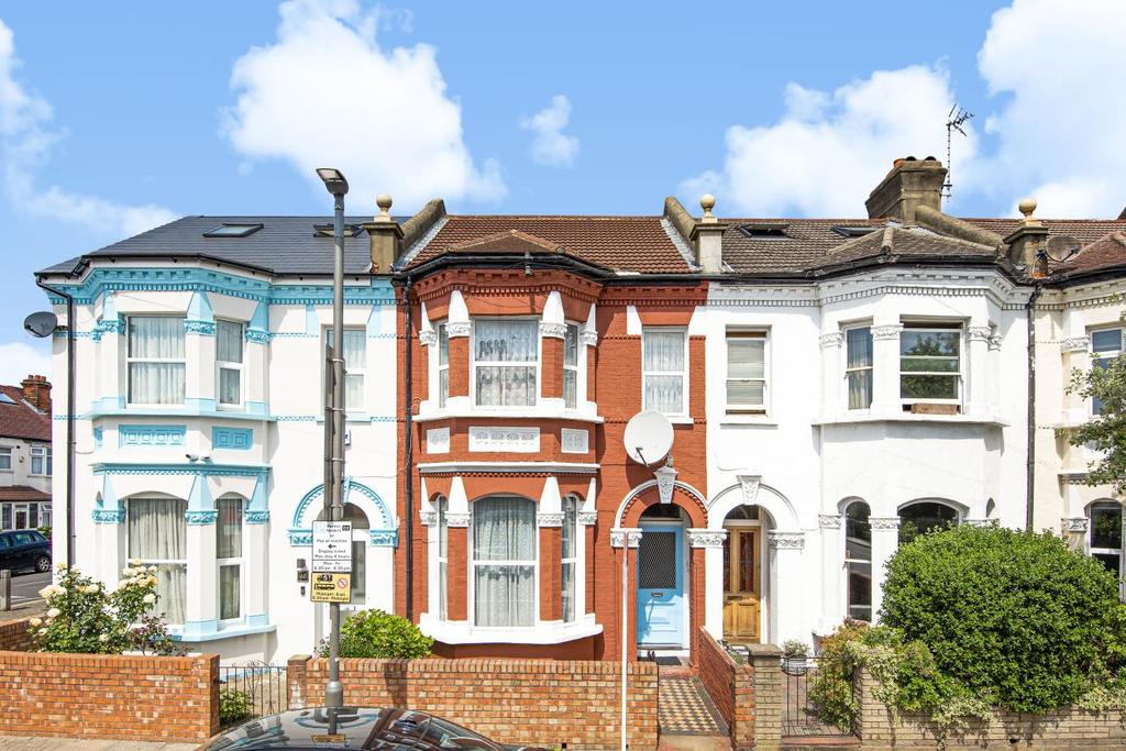 Glenburnie Road, Tooting 3 bed terraced house £800,000