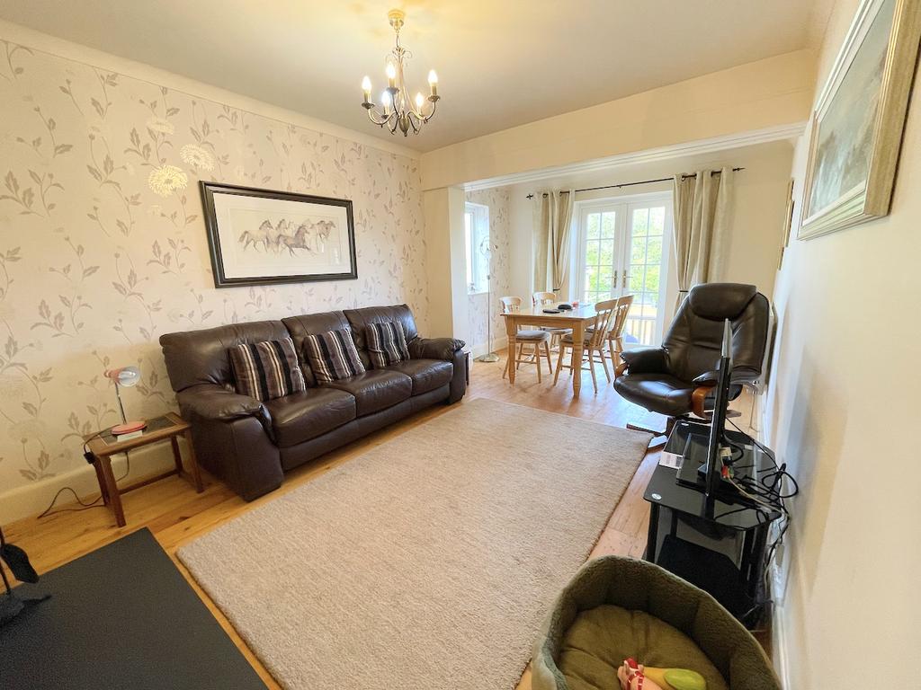 Living/Dining Room