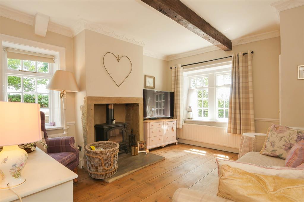 Fulneck, Pudsey, LS28 2 bed end of terrace house £250,000