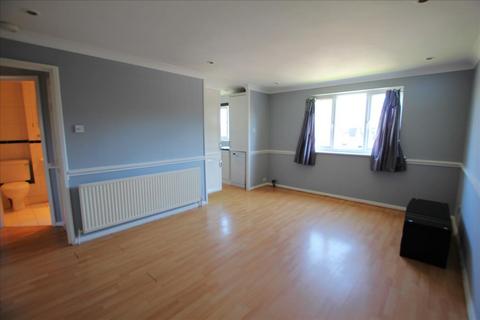 2 bedroom flat to rent, Godwin Close, Sewardstone Road , London, E4