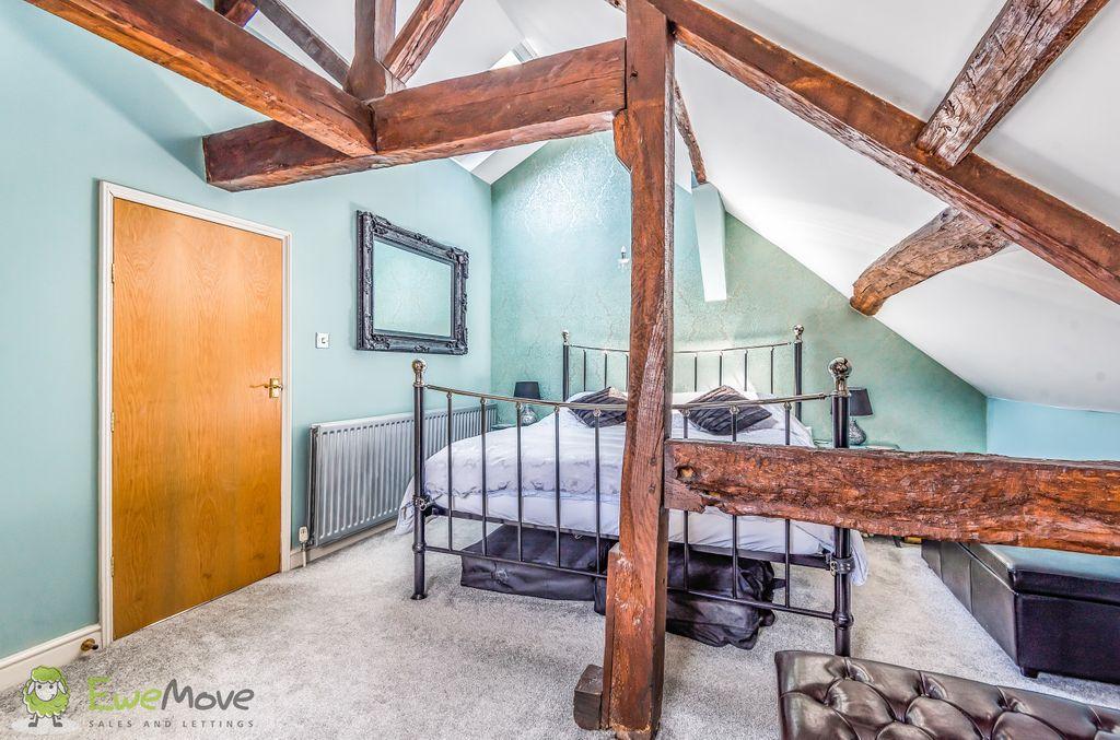 Bedroom 1 (Double)