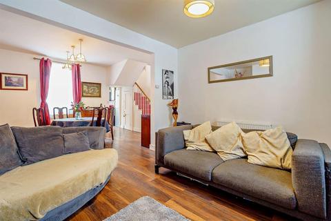 38 Buckingham Road, London, E15 1SP