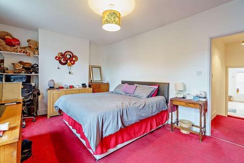 38 Buckingham Road, London, E15 1SP