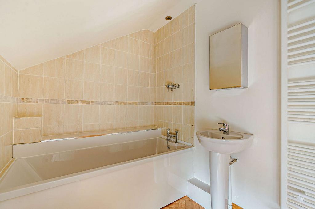 Priory En Suite