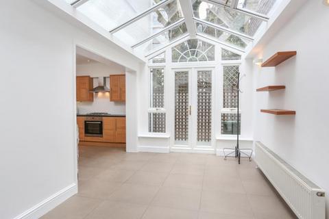 3 bedroom terraced house to rent, Woodfall Street, Chelsea, SW3