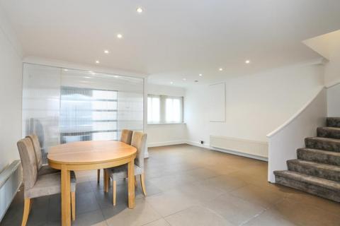 3 bedroom terraced house to rent, Woodfall Street, Chelsea, SW3