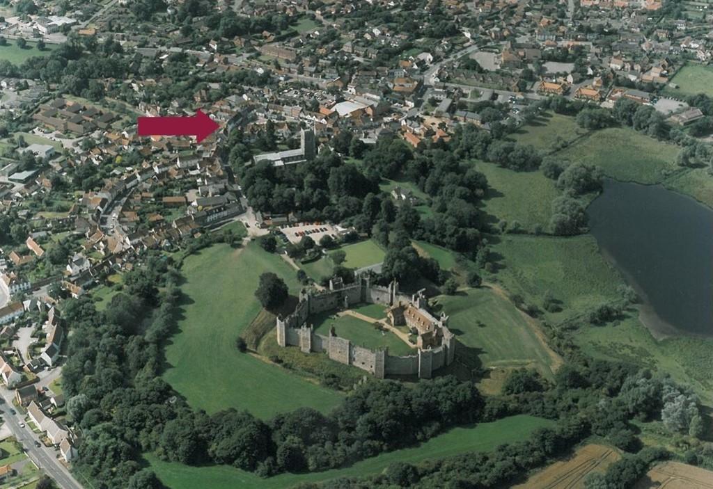 Framlingham, Suffolk 2 bed apartment £230,000