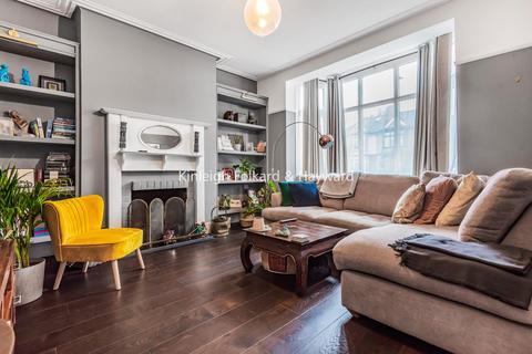 85 Newquay Road, London, SE6 2NW
