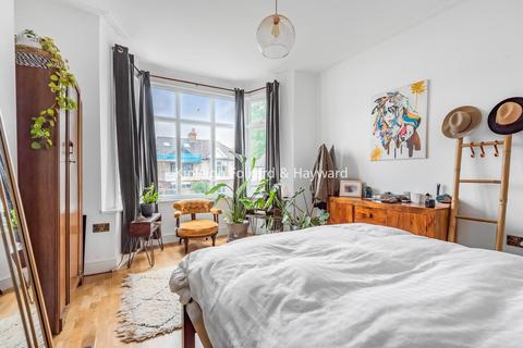 85 Newquay Road, London, SE6 2NW
