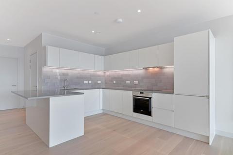 3 bedroom apartment to rent, Liner House, Royal Wharf, London, E16