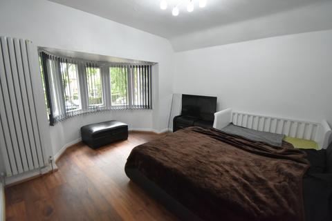 10 Burnaston Road, Hall Green, Birmingham, B28 8DJ