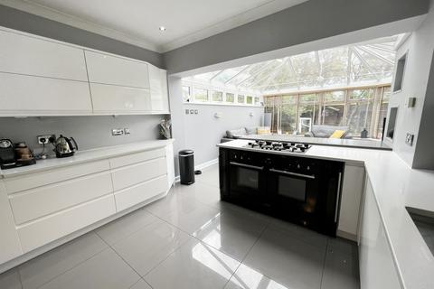 11 Brockhurst Lane, Shirley, Solihull, B90 1RG