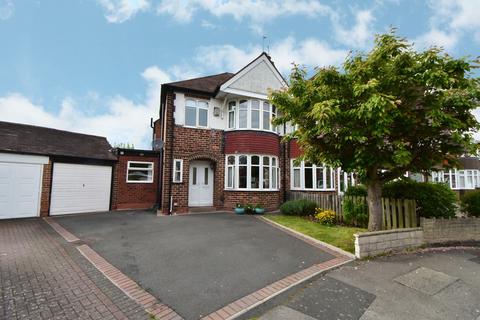 52 Haslucks Croft, Shirley, Solihull, B90 2EQ