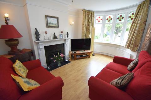 52 Haslucks Croft, Shirley, Solihull, B90 2EQ
